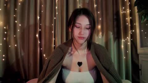 Snapshot of ray_ayanami chatting on 09/17/25, 02:08 Ray online show from 09/17/25, 02:08