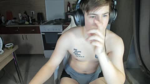 Snapshot of ray_hill chatting on 12/02/24, 07:38 Ray online show from 12/02/24, 07:38