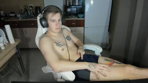 Snapshot of ray_hill chatting on 12/09/24, 10:09 Ray online show from 12/09/24, 10:09