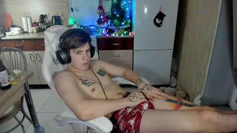 Snapshot of ray_hill chatting on 12/19/24, 09:17 Ray online show from 12/19/24, 09:17