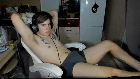 Snapshot of ray_hill chatting on 12/21/24, 11:45 Ray online show from 12/21/24, 11:45