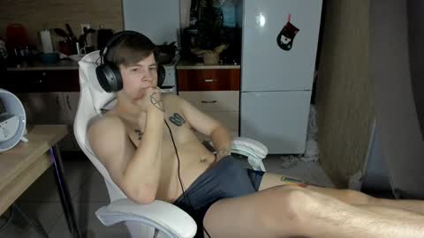 Snapshot of ray_hill chatting on 12/28/24, 08:25 Ray online show from 12/28/24, 08:25