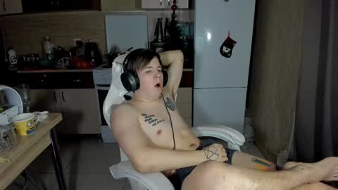 Snapshot of ray_hill chatting on 01/03/25, 07:50 Ray online show from 01/03/25, 07:50