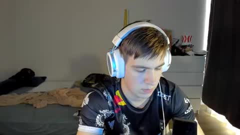 Snapshot of ray_hill chatting on 09/17/25, 09:55 Ray online show from 09/17/25, 09:55