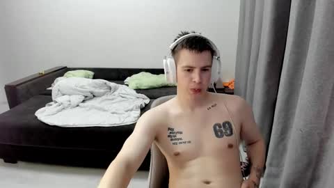 Snapshot of ray_hill chatting on 03/24/26, 06:46 Ray online show from 03/24/26, 06:46