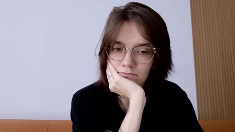 Snapshot of ray_lol chatting on 03/11/26, 03:23 Ray-Ray online show from 03/11/26, 03:23