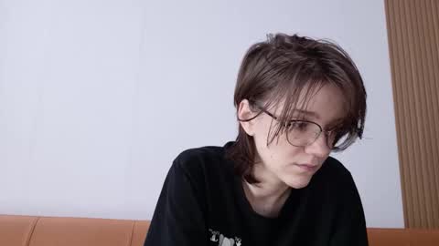 Snapshot of ray_lol chatting on 03/12/26, 02:07 Ray-Ray online show from 03/12/26, 02:07