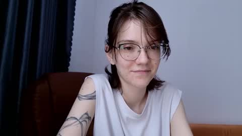 Snapshot of ray_lol chatting on 03/24/26, 02:38 Ray-Ray online show from 03/24/26, 02:38