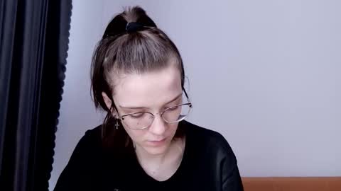 Snapshot of ray_lol chatting on 03/26/26, 03:01 Ray-Ray online show from 03/26/26, 03:01