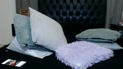 Snapshot of ray_weed chatting on 12/05/24, 01:58 Ray online show from 12/05/24, 01:58