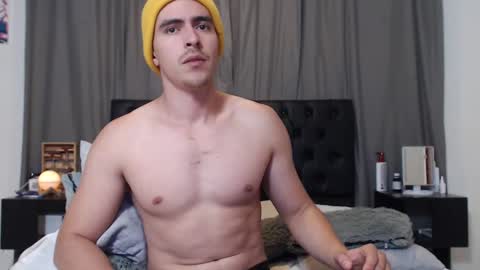 Snapshot of ray_weed chatting on 12/26/24, 12:57 Ray online show from 12/26/24, 12:57