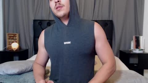 Snapshot of ray_weed chatting on 02/27/25, 01:38 Ray online show from 02/27/25, 01:38