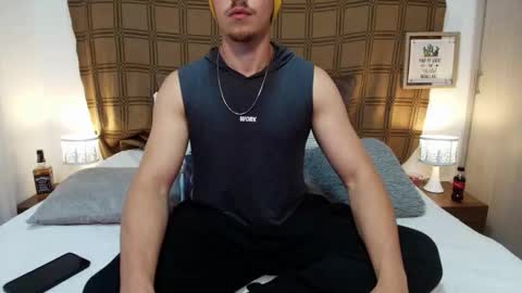 Snapshot of ray_weed chatting on 09/27/25, 09:31 Ray online show from 09/27/25, 09:31