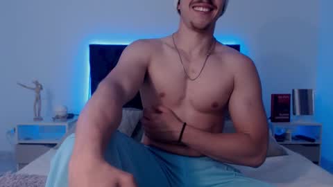 Snapshot of ray_weed chatting on 10/02/25, 11:45 Ray online show from 10/02/25, 11:45