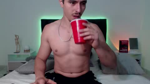 Snapshot of ray_weed chatting on 11/10/25, 11:15 Ray online show from 11/10/25, 11:15