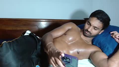 eyan online show from 01/30/25, 01:31