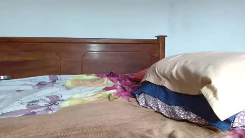 eyan online show from 09/16/25, 02:56