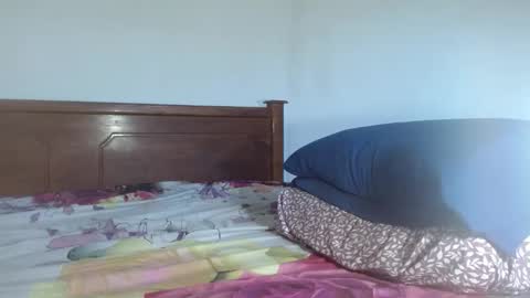 eyan online show from 11/21/25, 02:10