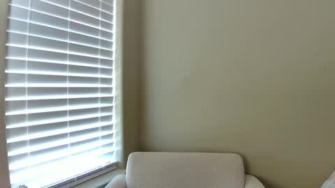 RayBabe online show from 09/27/25, 07:08