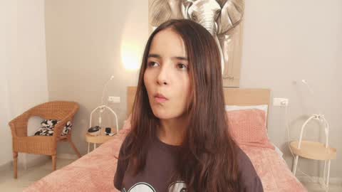 Snapshot of raychell_black chatting on 01/16/25, 04:07 Raychell Black online show from 01/16/25, 04:07