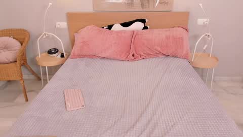 Snapshot of raychell_black chatting on 02/15/25, 06:12 Raychell Black online show from 02/15/25, 06:12