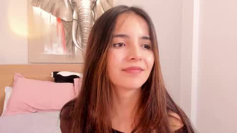 Snapshot of raychell_black chatting on 02/24/25, 10:25 Raychell Black online show from 02/24/25, 10:25