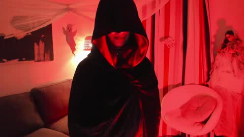 Snapshot of raychell_black chatting on 10/31/25, 05:03 Raychell Black online show from 10/31/25, 05:03