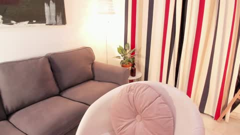 Snapshot of raychell_black chatting on 11/06/25, 04:08 Raychell Black online show from 11/06/25, 04:08