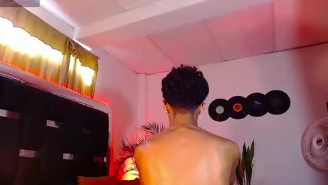 Snapshot of raydevil_ chatting on 01/24/25, 03:13 Rayn online show from 01/24/25, 03:13