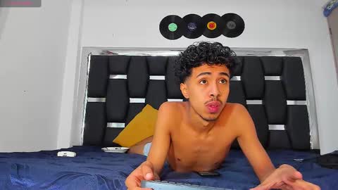 Snapshot of raydevil_ chatting on 02/20/25, 01:08 Rayn online show from 02/20/25, 01:08