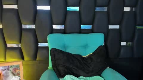 Rayn online show from 04/18/26, 04:55