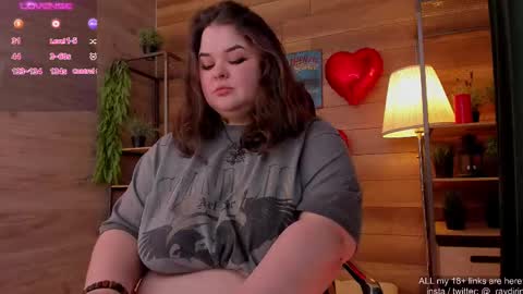 Snapshot of raydirin chatting on 03/08/25, 02:08 Ray online show from 03/08/25, 02:08