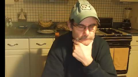 Ray online show from 02/05/25, 10:19