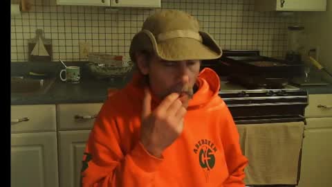 Ray online show from 11/05/25, 09:04