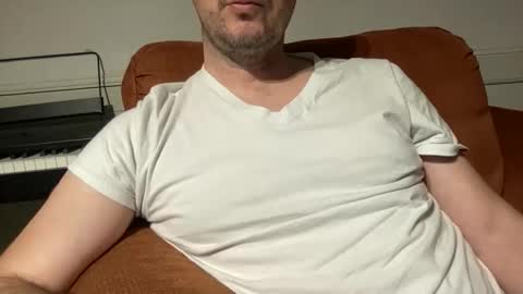 Snapshot of rayos789 chatting on 03/30/26, 02:45 rayos789 online show from 03/30/26, 02:45