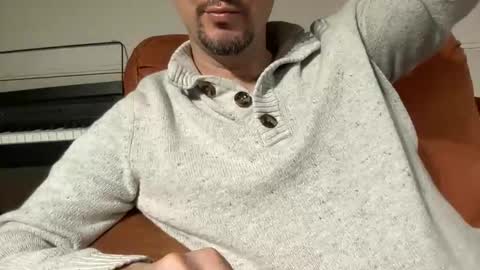 Snapshot of rayos789 chatting on 04/08/26, 04:45 rayos789 online show from 04/08/26, 04:45