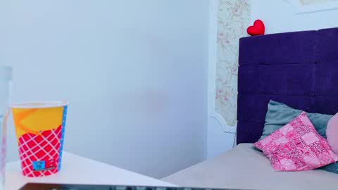 Snapshot of raysadrake chatting on 04/08/26, 03:06 RaysaDrake online show from 04/08/26, 03:06