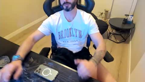 Snapshot of raysexparty chatting on 03/20/26, 09:41 raysexparty online show from 03/20/26, 09:41