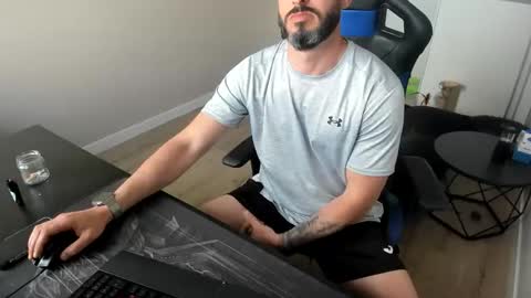 Snapshot of raysexparty chatting on 04/20/26, 05:16 raysexparty online show from 04/20/26, 05:16