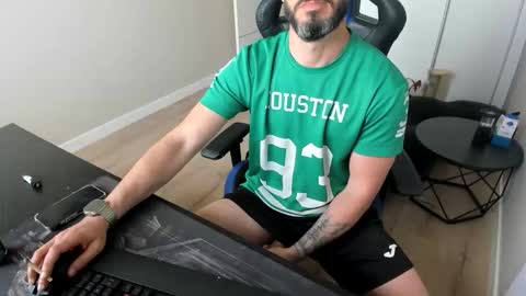 Snapshot of raysexparty chatting on 04/23/26, 05:04 raysexparty online show from 04/23/26, 05:04