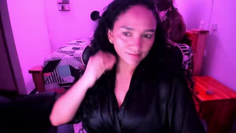 Danna online show from 05/12/26, 03:09