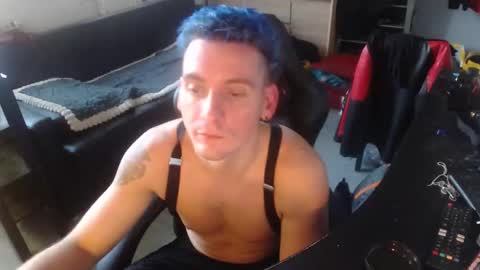 Rayzel online show from 11/09/25, 02:59