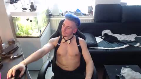 Rayzel online show from 01/07/26, 02:19