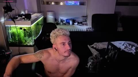 Rayzel online show from 02/02/26, 06:06