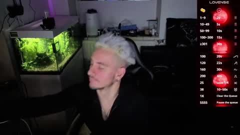 Rayzel online show from 03/23/26, 08:57