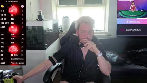 Snapshot of rayzel_white chatting on 06/07/26, 01:37 Rayzel White online show from 06/07/26, 01:37