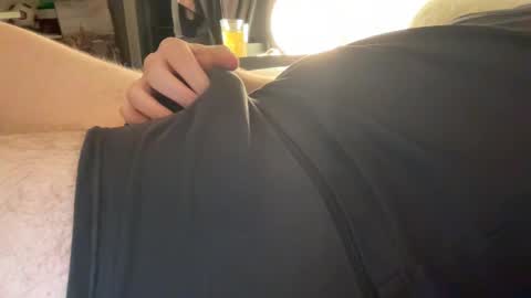 Snapshot of rbnaustiiin chatting on 01/08/25, 06:52 rbnaustiiin online show from 01/08/25, 06:52