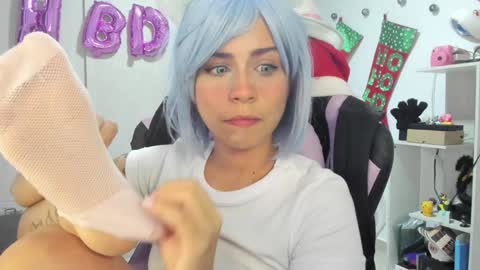 Snapshot of rea_winry chatting on 12/11/24, 04:49 Rea online show from 12/11/24, 04:49