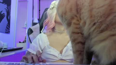 Snapshot of rea_winry chatting on 04/04/26, 11:13 Rea online show from 04/04/26, 11:13