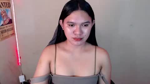 Snapshot of ready2care4youbabe chatting on 05/03/26, 12:49 Beth online show from 05/03/26, 12:49